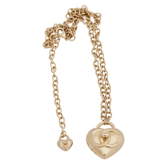 CHANEL LIGHT GOLD HEART LOCKET NECKLACE 2022 - Picture 2 of 7